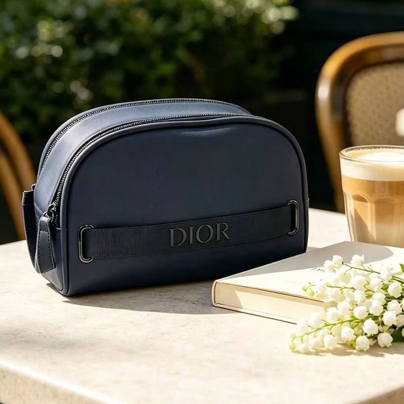 Bolsa de Cosméticos Dior Azul  - Luxury Bags Dior avaliação e preço