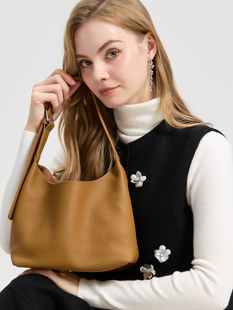 YANATARI Bolsa transversal de  - Luxury Bags Wholesale avaliação e preço